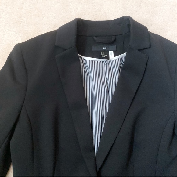 H&M Black Blazer - Picture 3 of 4
